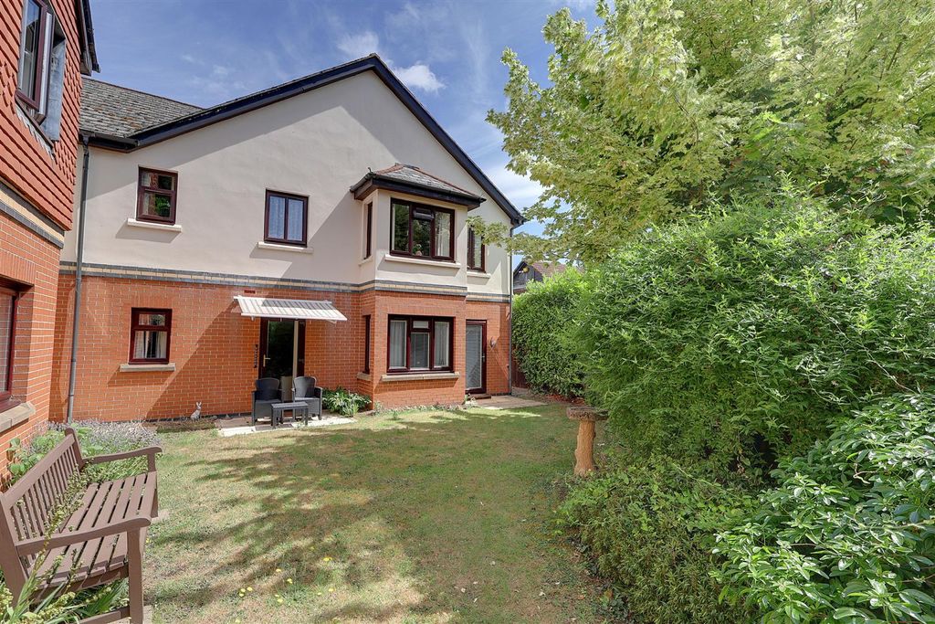 Property photo 1 of 14