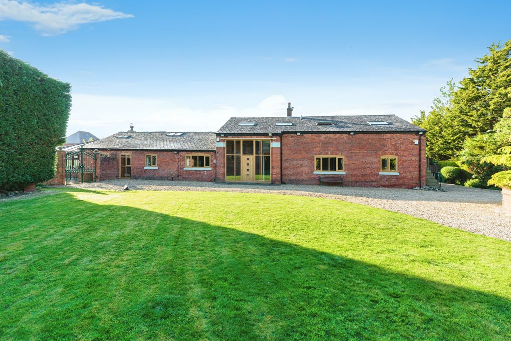 Property photo 1 of 28