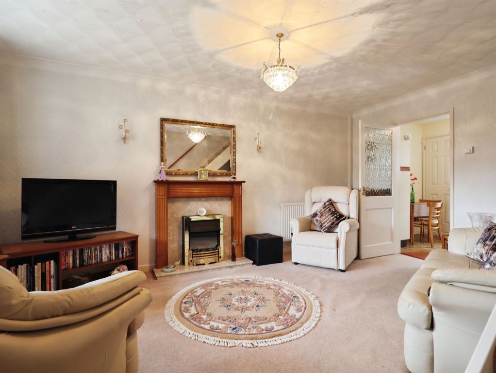 Property photo 3 of 14