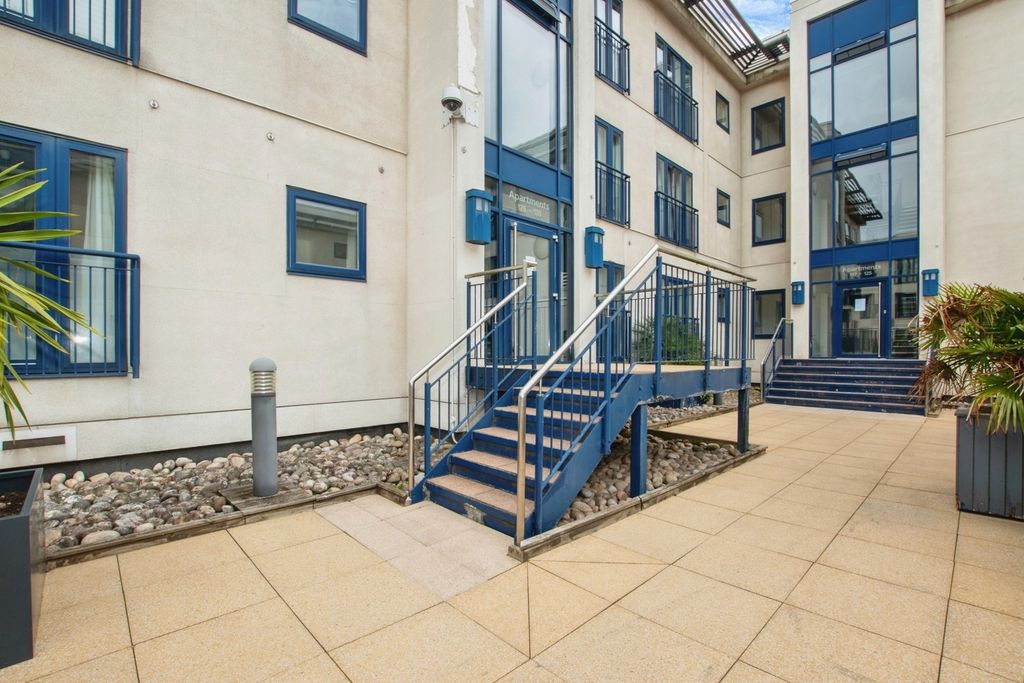 Property photo 2 of 18 Pbox-Img.Jpg