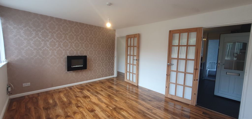 Property photo 3 of 31