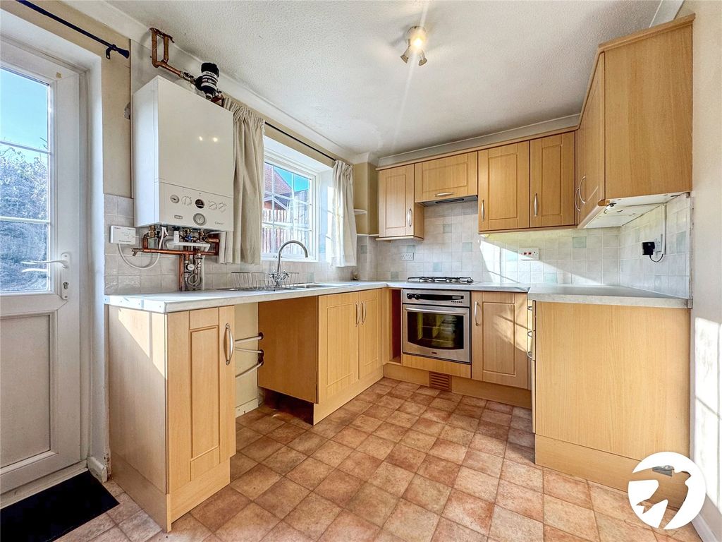 Property photo 3 of 16 Picture 3