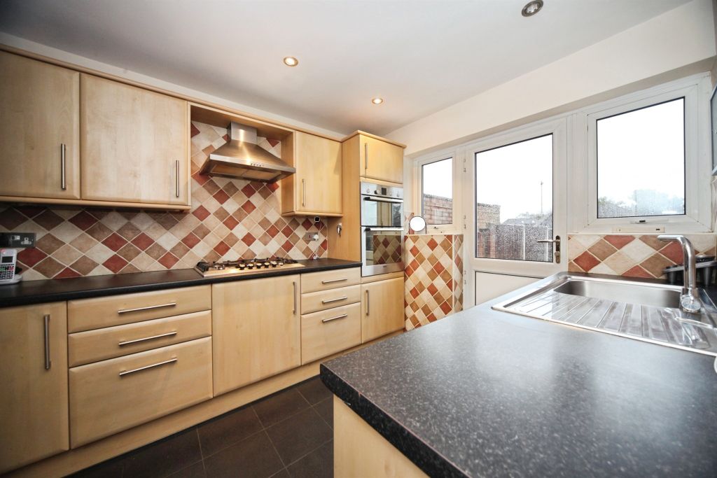 Property photo 3 of 20