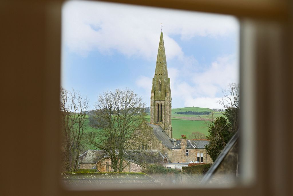 Property photo 3 of 19 Photo 19