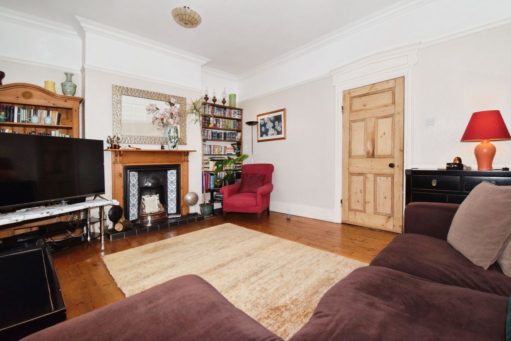 Additional image 23 of 4 bed semi-detached house for saleHolmfield Road, Leicester LE2