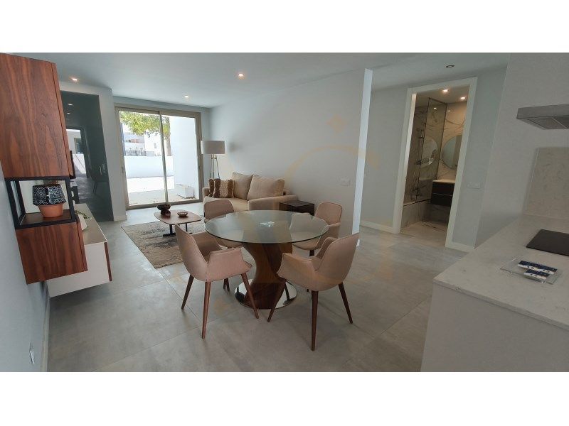 Property photo 1 of 28
