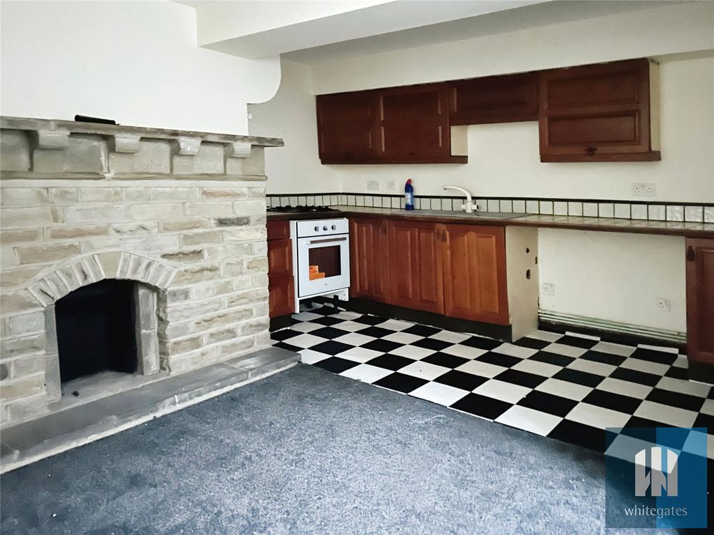 Property photo 2 of 10 Picture No. 28