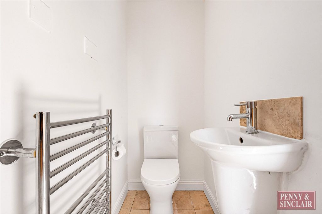 Property photo 2 of 9 Picture No. 05