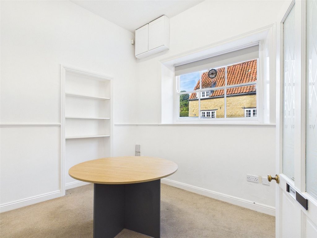 Property photo 2 of 3 Picture No. 02