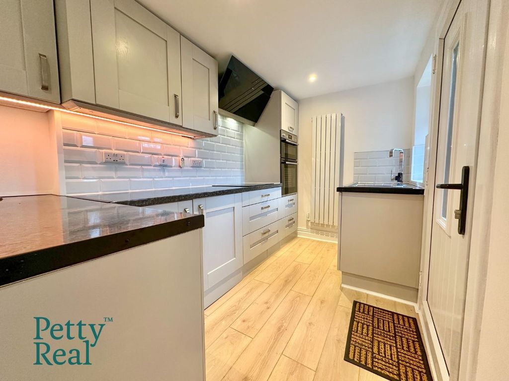 Property photo 1 of 13 0DC6B71E-92F3-4036-9F9E-1DC37820Be6B.Jpeg