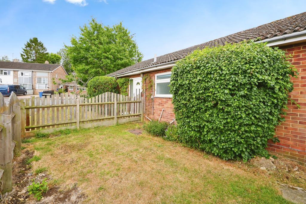 Property photo 3 of 17 Photo