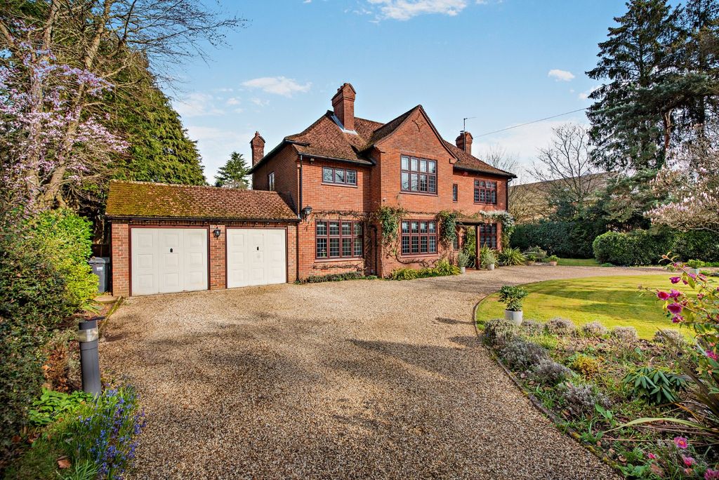 Property photo 1 of 17 Picture No. 01