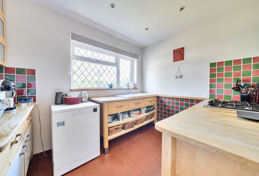 Property photo 3 of 22 1480099-14-6A396d...