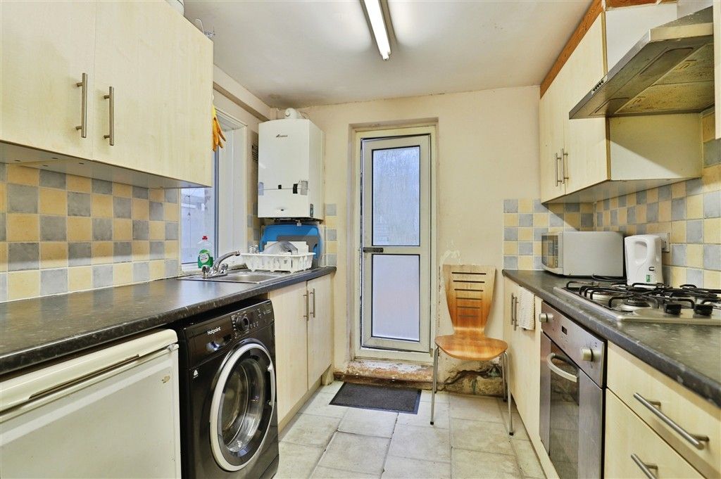 Property photo 2 of 9