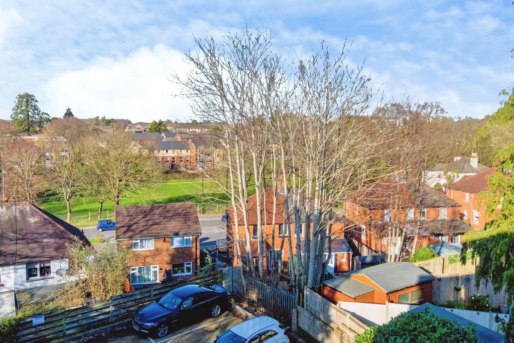 Property photo 2 of 15 Pbox-Img.Jpg