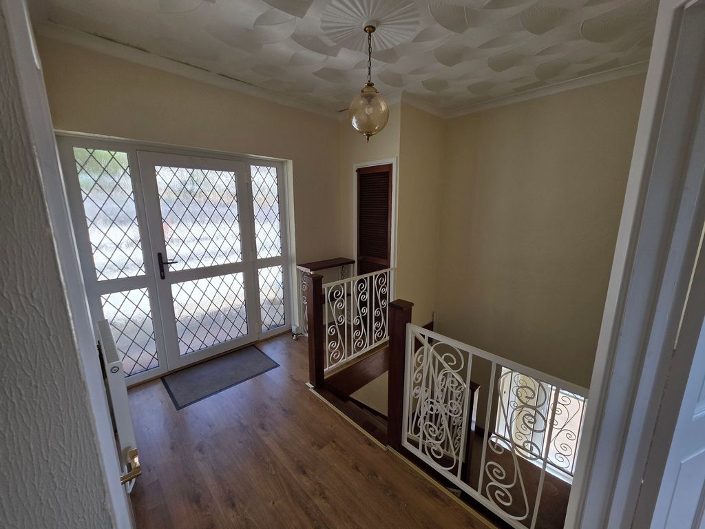 Property photo 3 of 29 Hallway