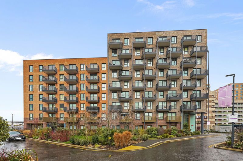 Property photo 1 of 10 Photo 5