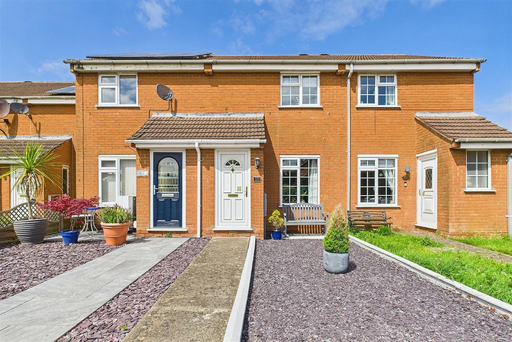 Property photo 1 of 11