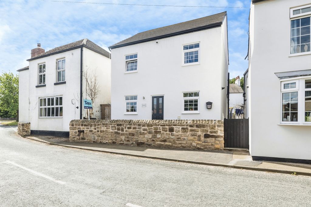 Property photo 1 of 19 3v9A7208