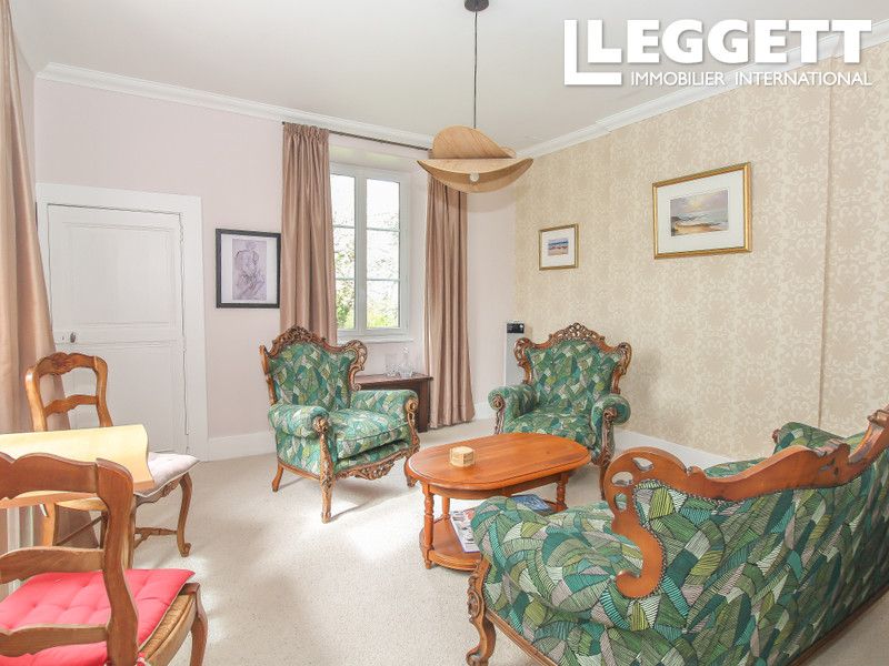 Property photo 3 of 10