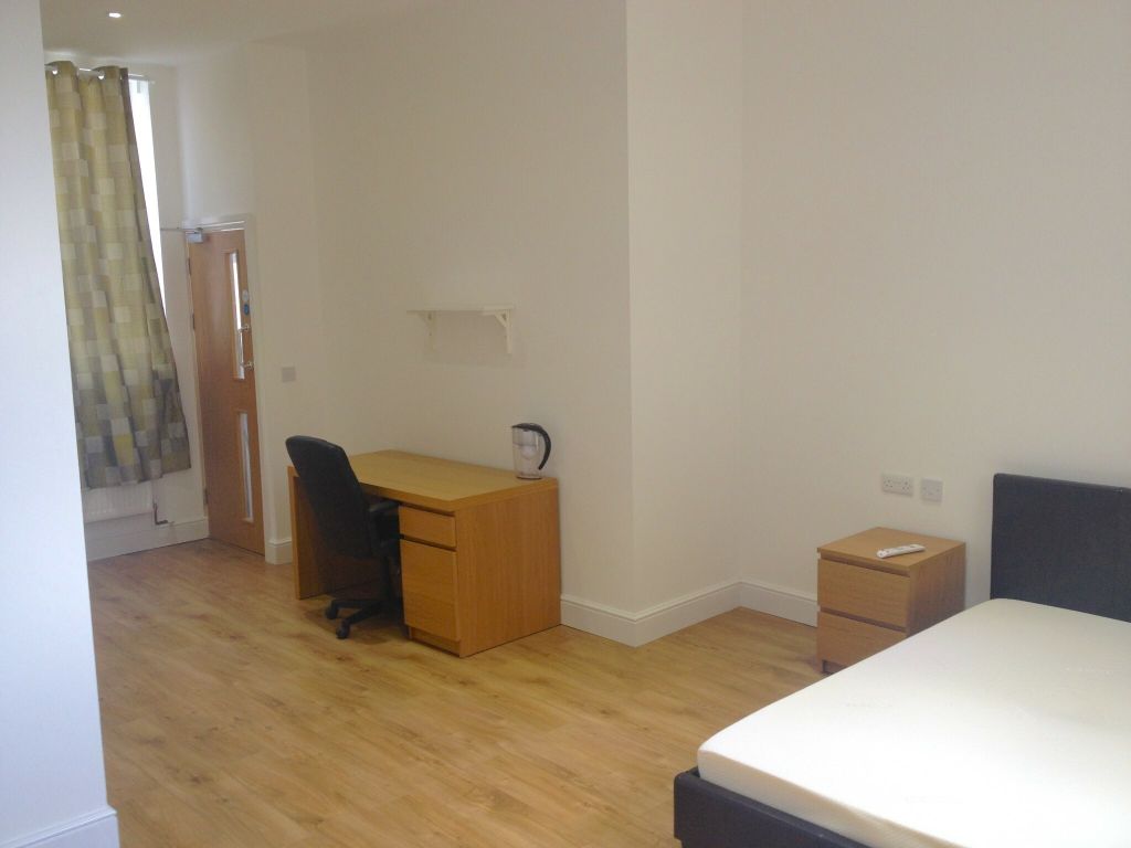 Property photo 2 of 18