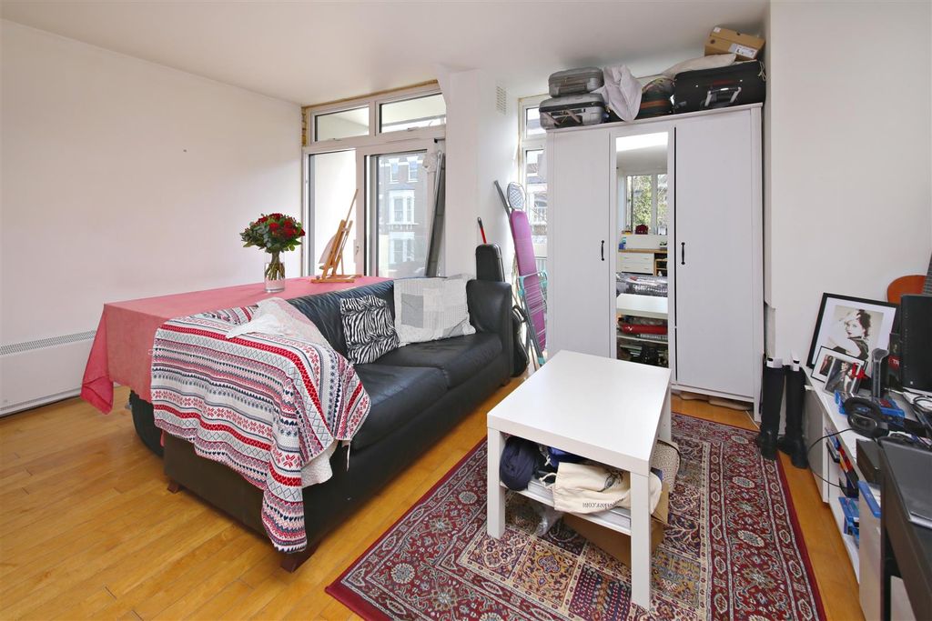 Property photo 2 of 6