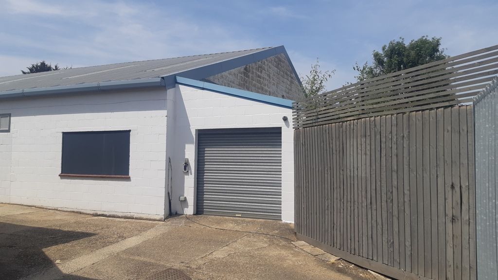 Property photo 2 of 7 Photo 2