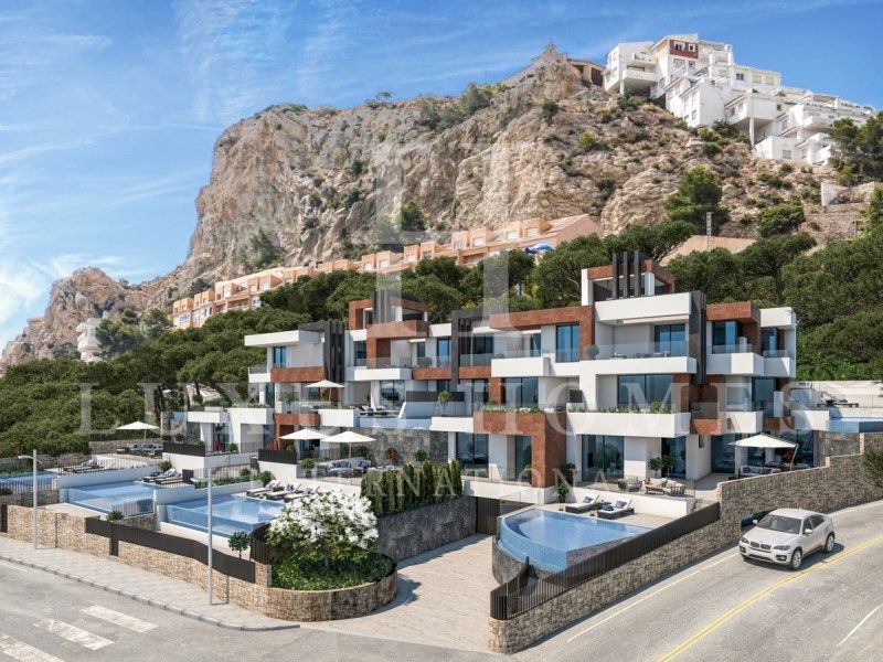 Property photo 2 of 11