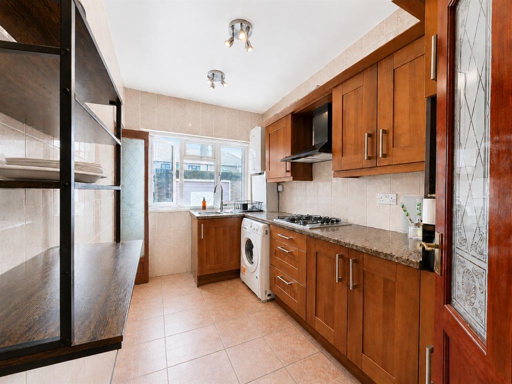 Property photo 2 of 13 Kitchen
