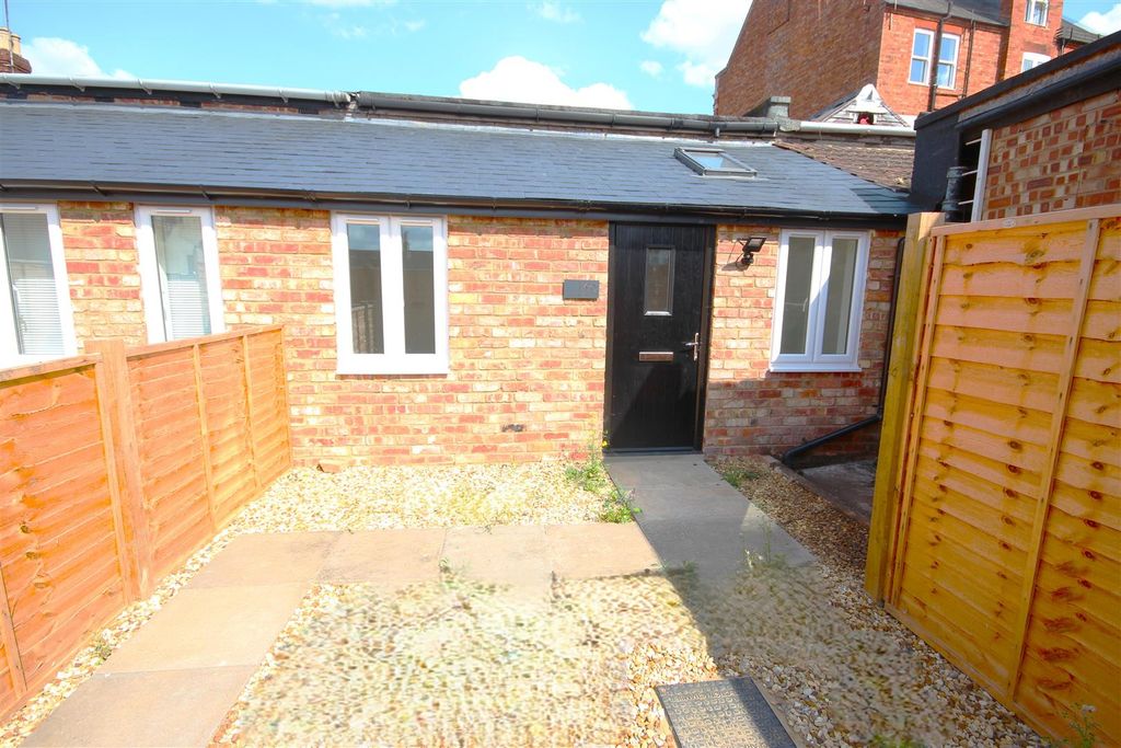Property photo 1 of 8 Img_5548.Jpg