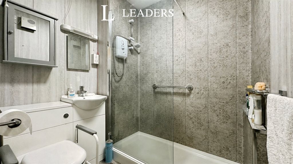 Property photo 3 of 20 Picture No. 45