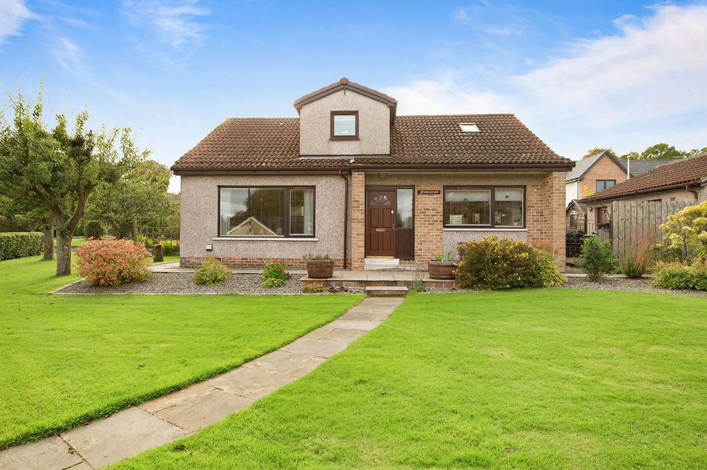 Property photo 1 of 36