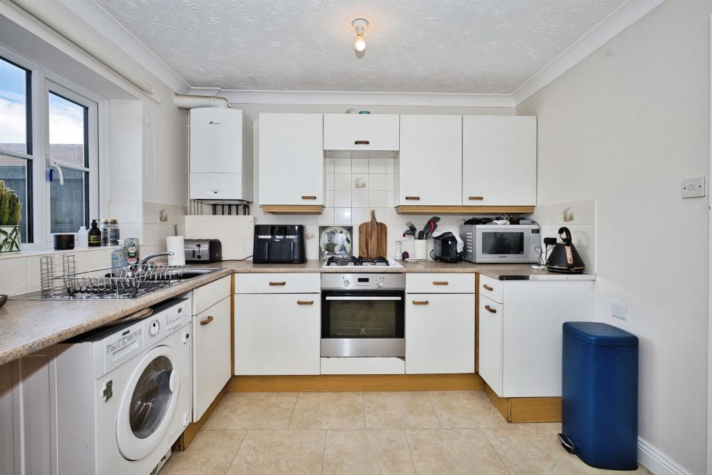 Property photo 3 of 16