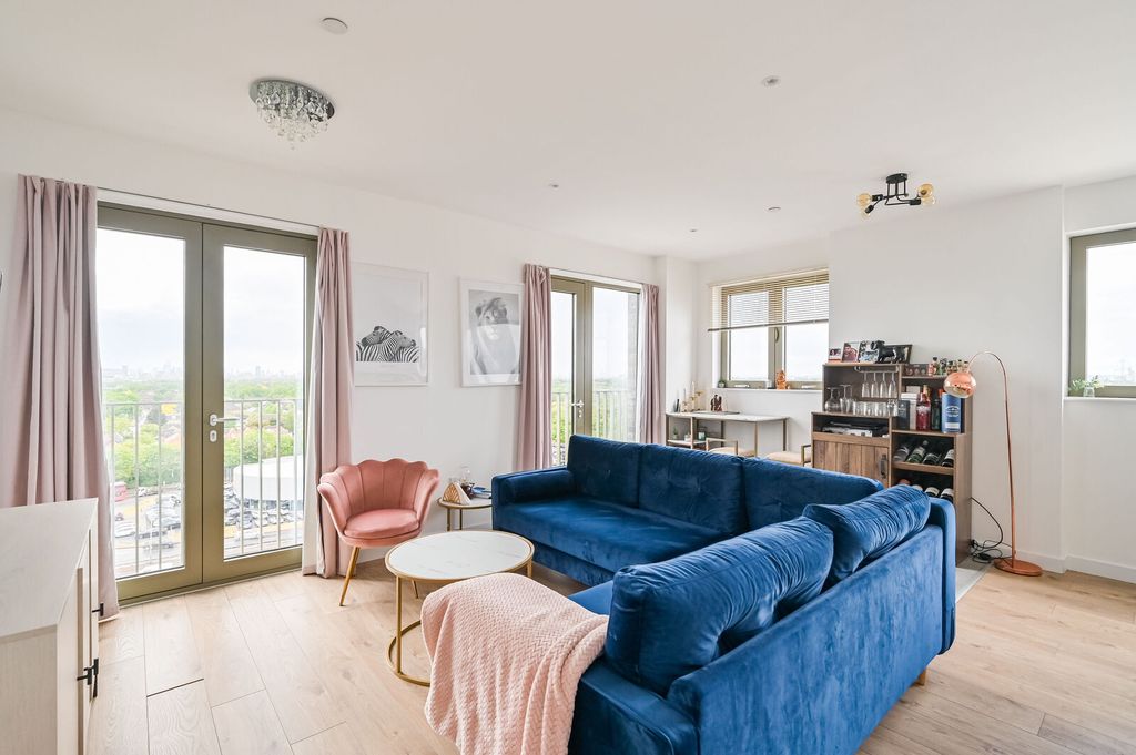 Property photo 1 of 14
