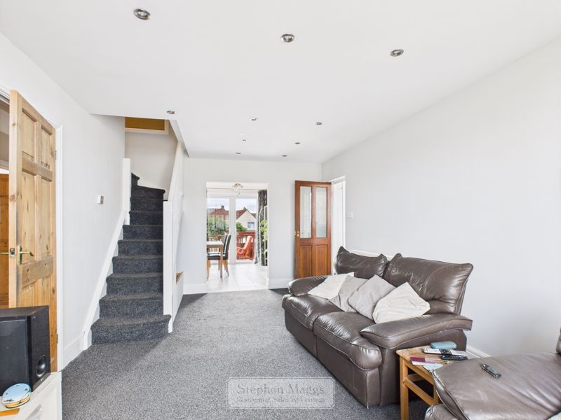 Property photo 1 of 15 Photo 4