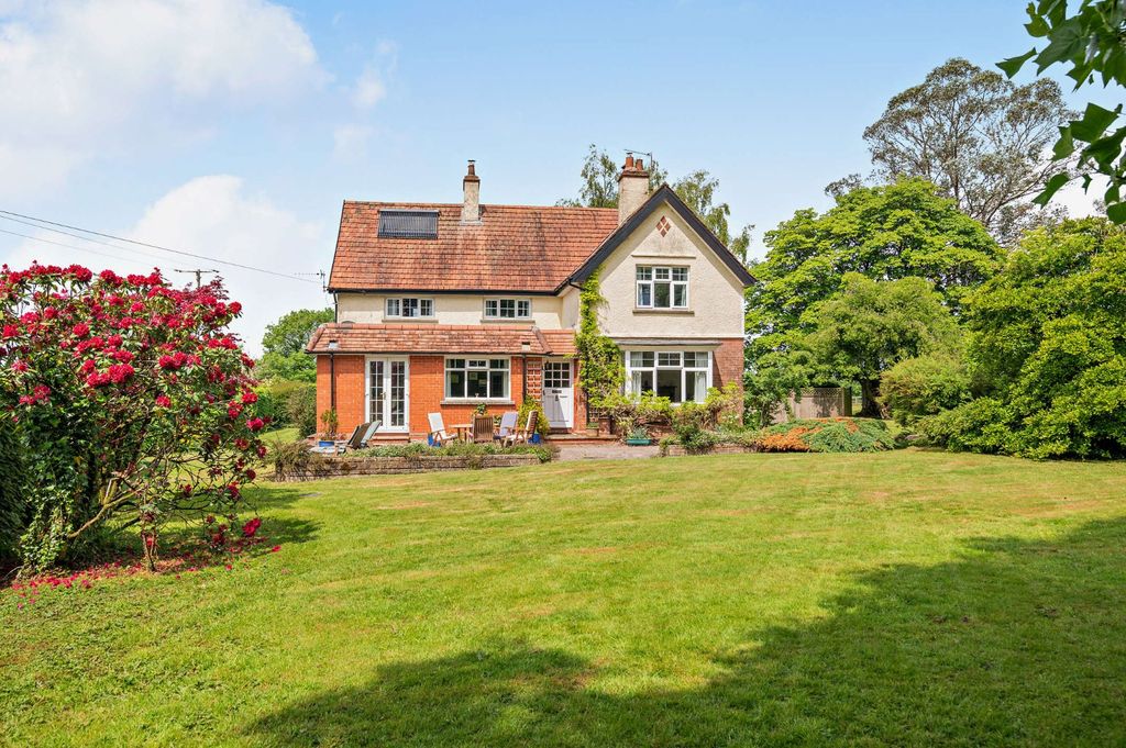 Property photo 1 of 24 Fosseway House