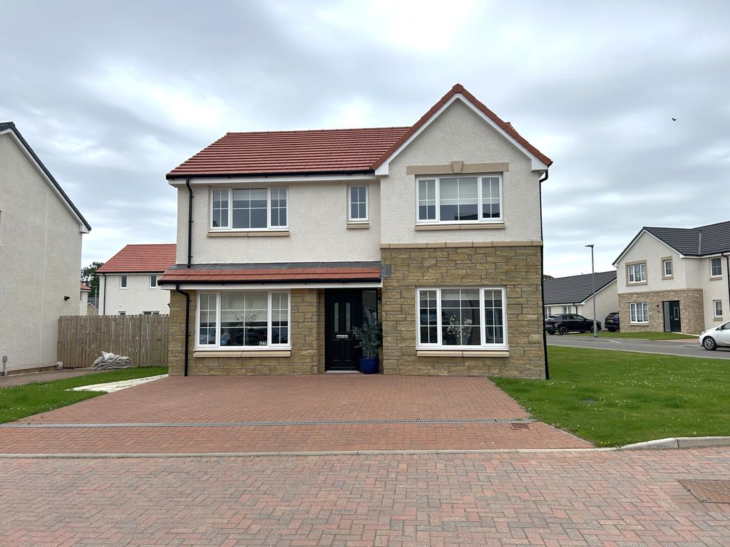 Property photo 1 of 15 Front 