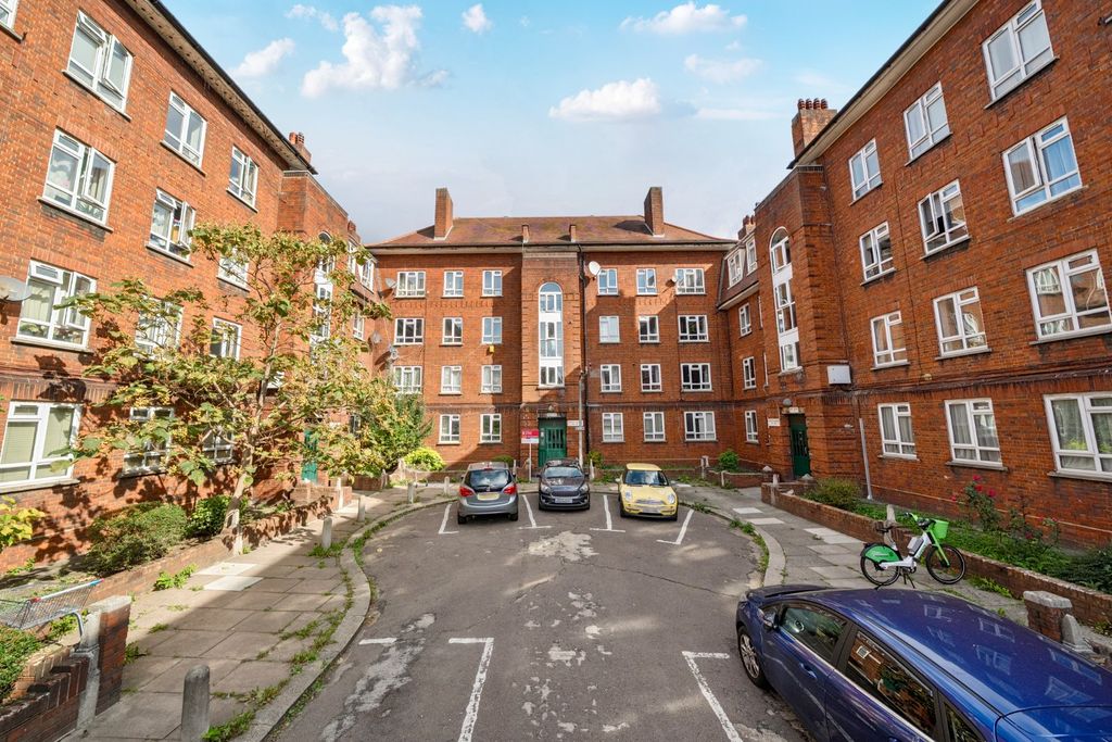 Property photo 3 of 11 Picture No. 11