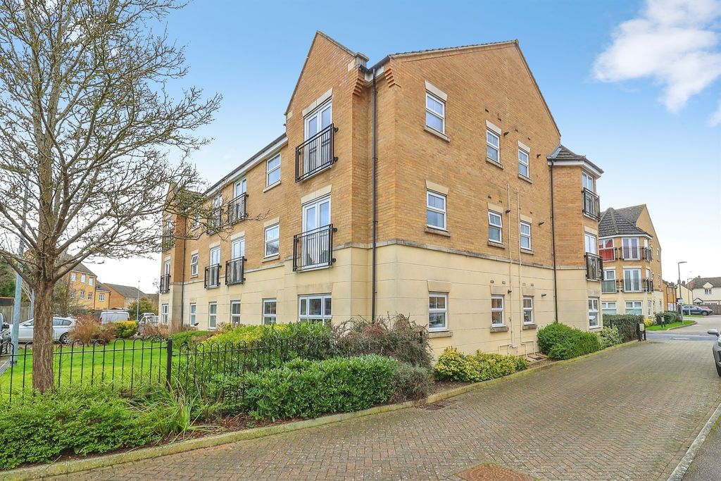 Property photo 2 of 15