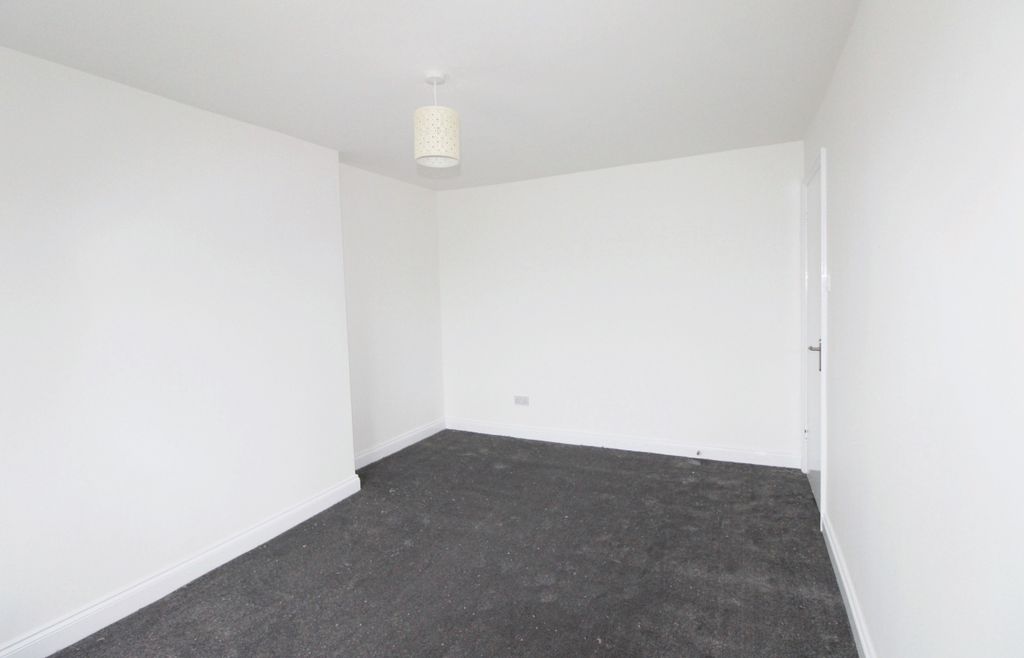 Property photo 3 of 8 Img_3037.Jpg