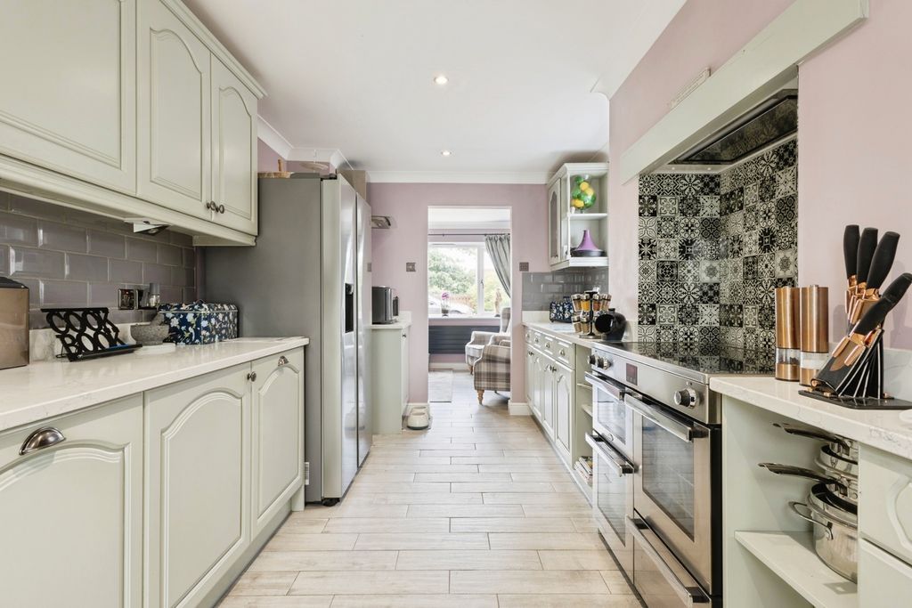 Property photo 2 of 22 Pbox-Img.Jpg