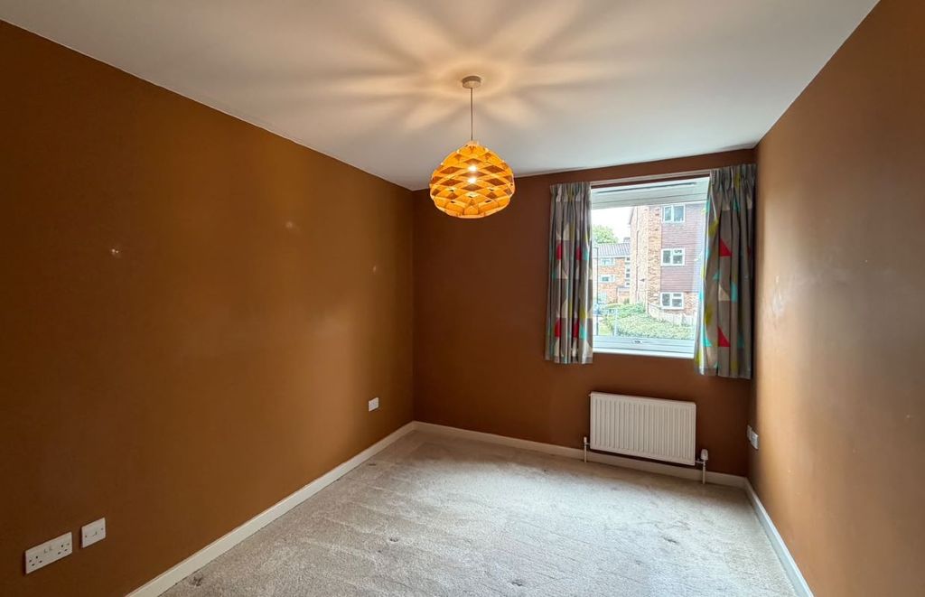 Property photo 2 of 6