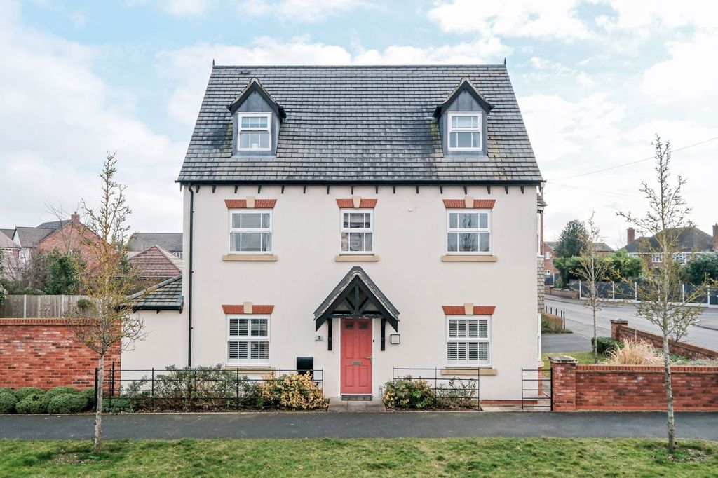 Property photo 1 of 18