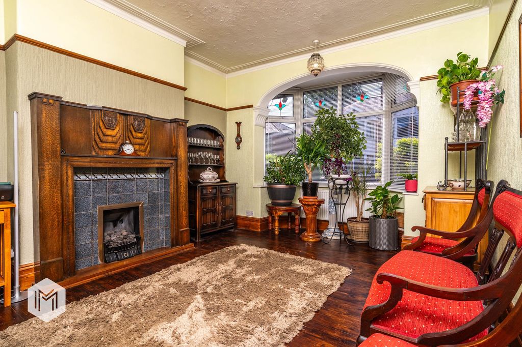 Property photo 3 of 27