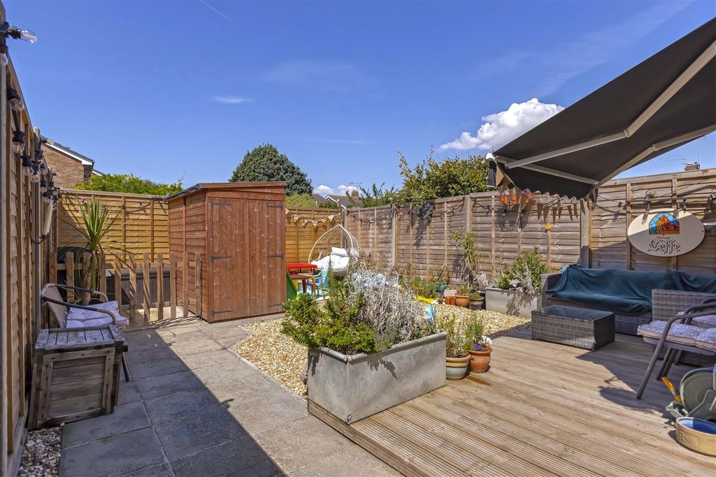 Property photo 2 of 15 Boxgrove_5.Jpg