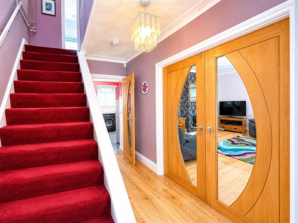 Property photo 3 of 9 Hall.Jpg