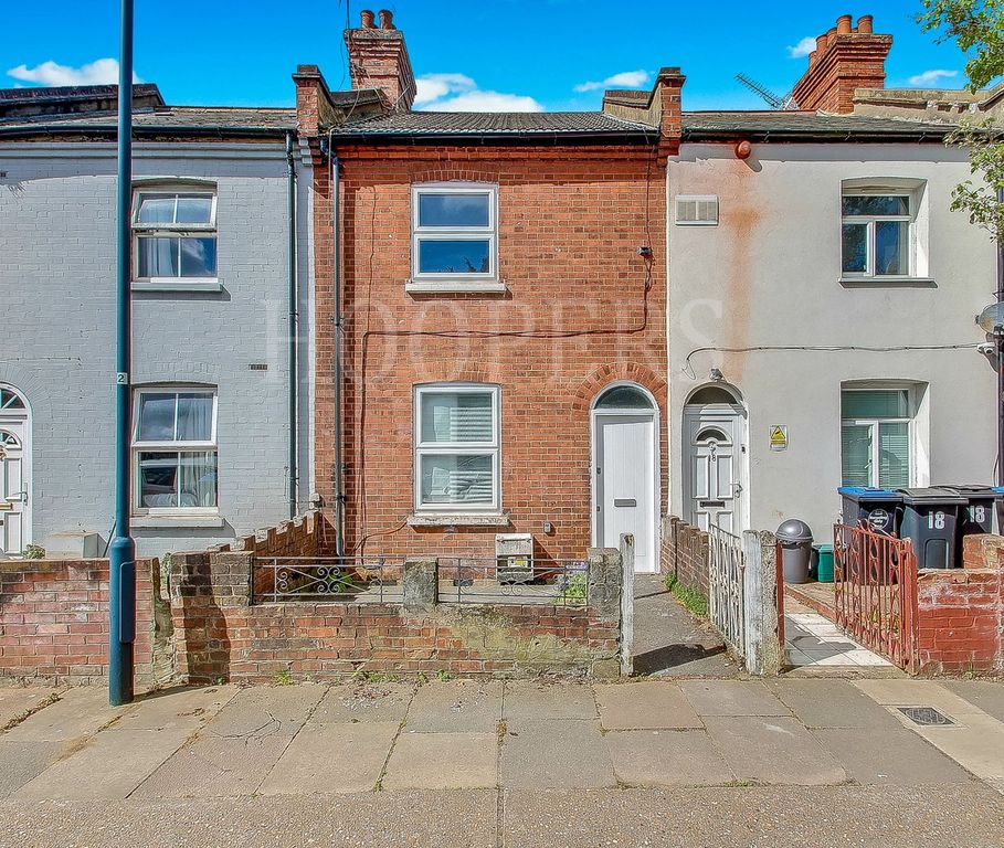 Property photo 1 of 13