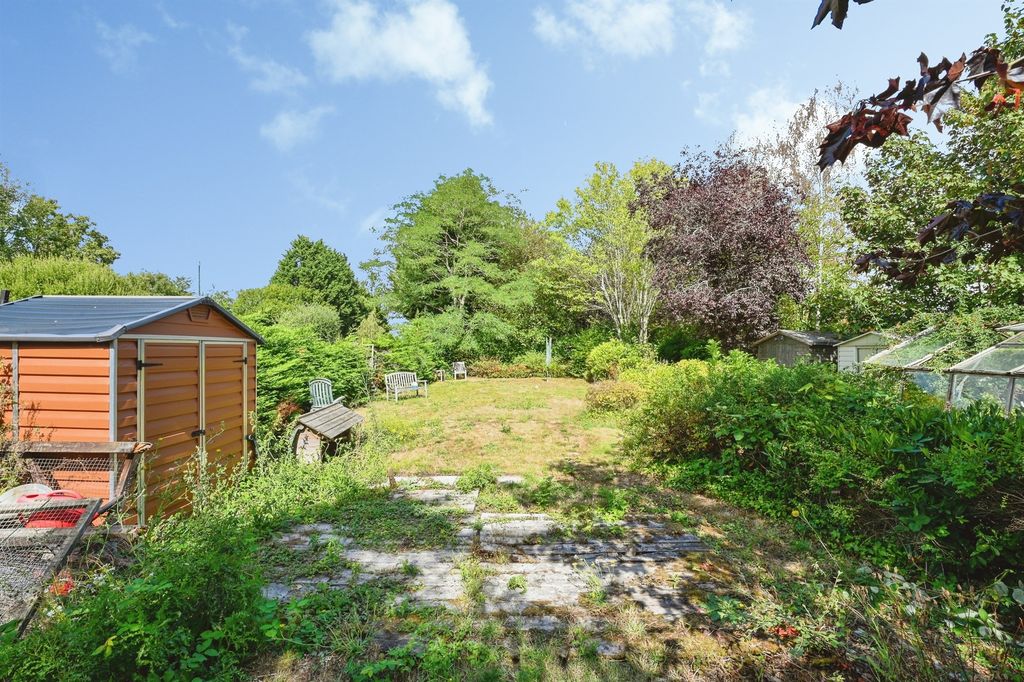 Property photo 2 of 24
