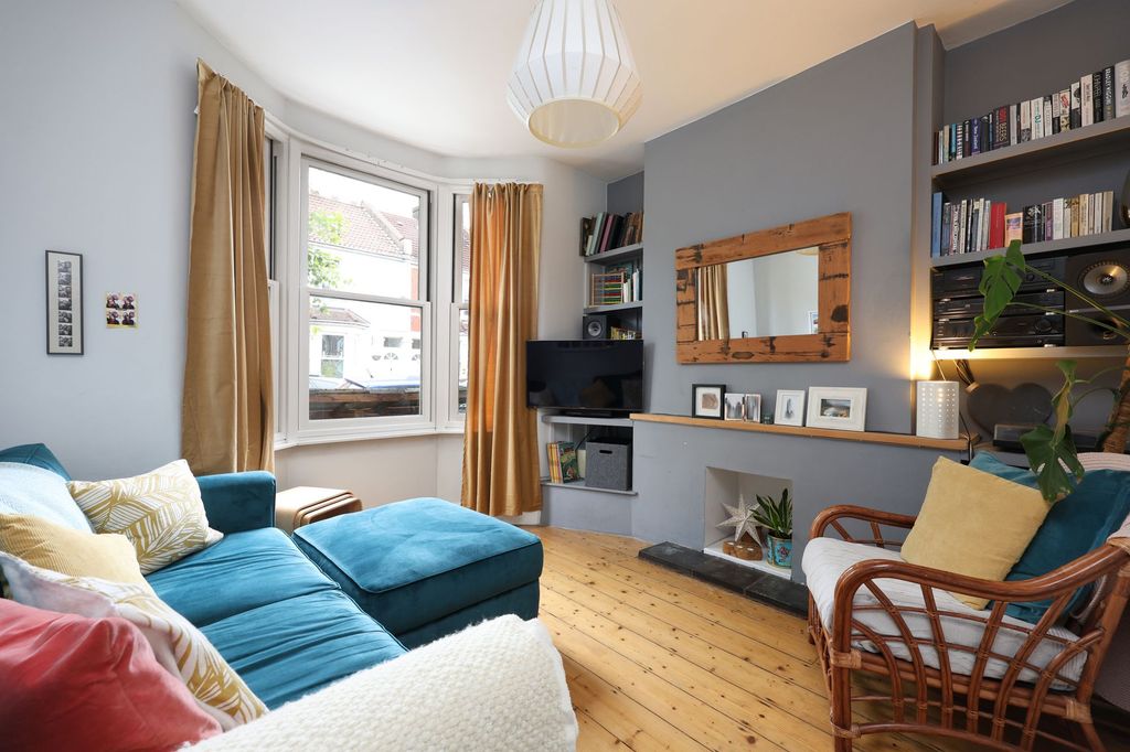 Property photo 2 of 15