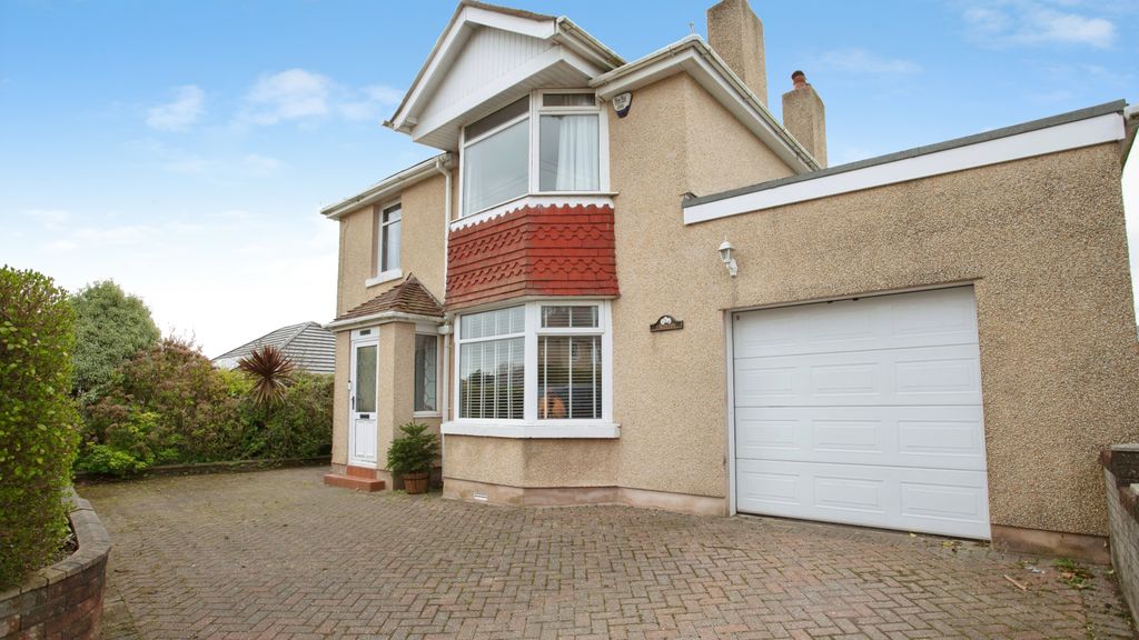 Property photo 1 of 15 Front